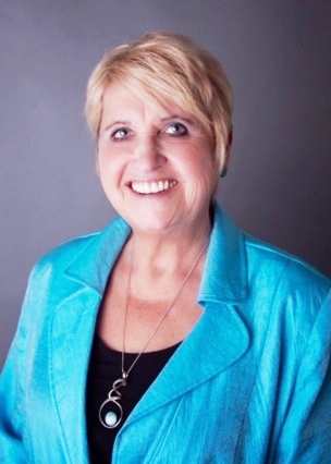 Sandy Hardy female Realtor Experienced in Lloydminster AB and SK